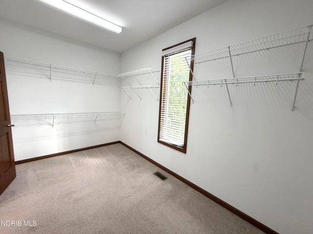 7939 N Woodbridge Road, Monclova, OH 43542