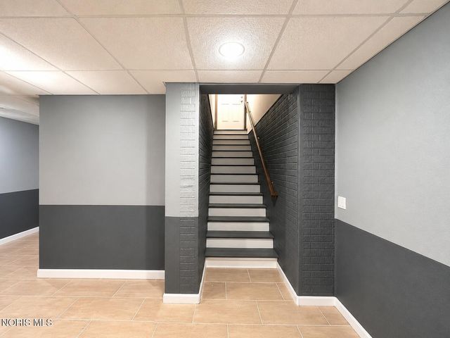 7939 N Woodbridge Road, Monclova, OH 43542