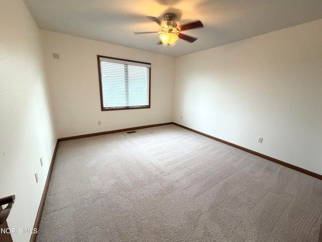 7939 N Woodbridge Road, Monclova, OH 43542