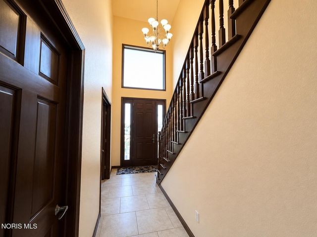 7939 N Woodbridge Road, Monclova, OH 43542