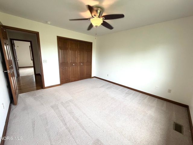 7939 N Woodbridge Road, Monclova, OH 43542