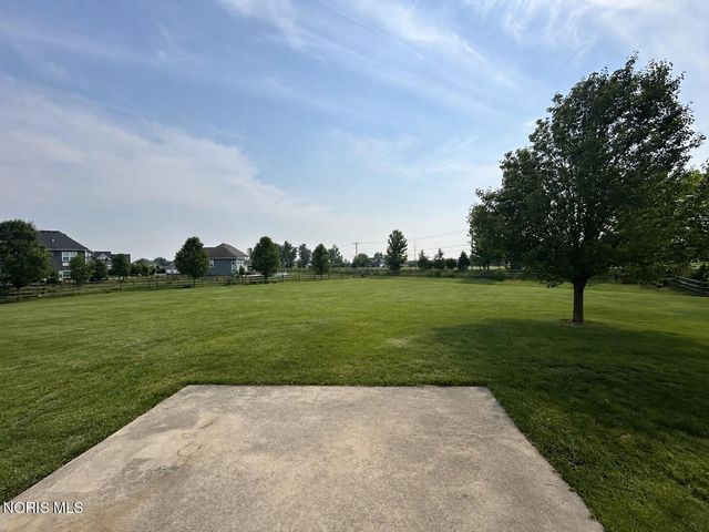 7939 N Woodbridge Road, Monclova, OH 43542