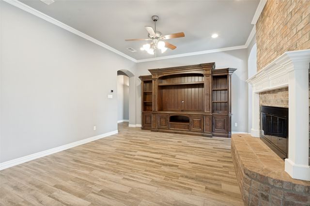 1533 Estates Way, Carrollton, TX 75006