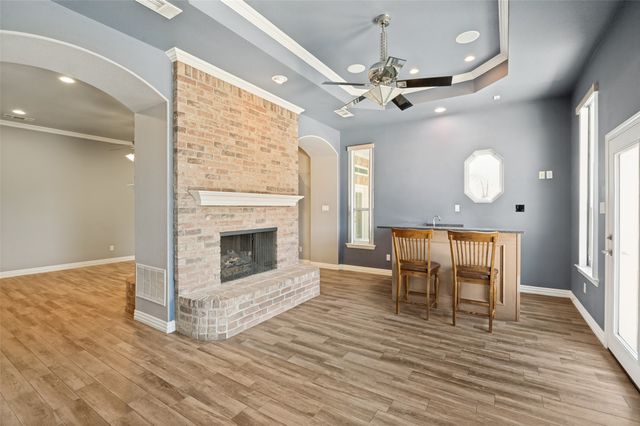 1533 Estates Way, Carrollton, TX 75006