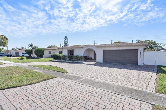 10490 NW 24th Street, Sunrise, FL 33322