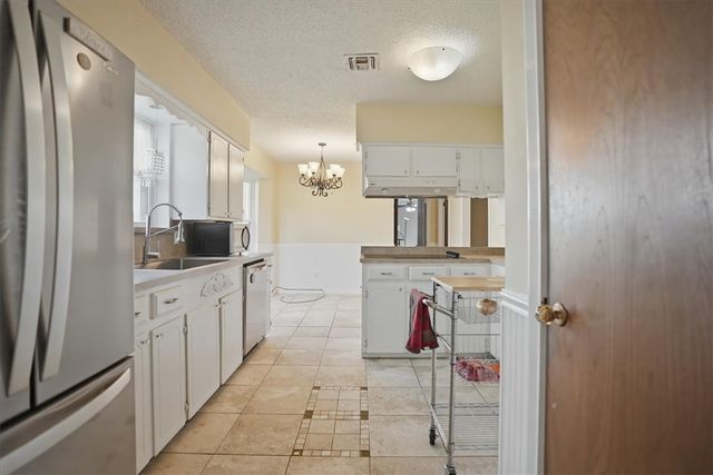 6826 Sahara Dr, Corpus Christi, TX 78412