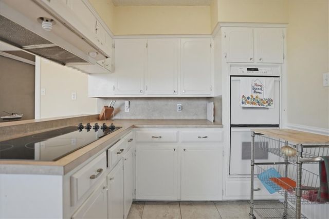6826 Sahara Dr, Corpus Christi, TX 78412