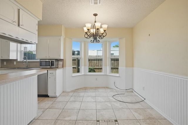 6826 Sahara Dr, Corpus Christi, TX 78412