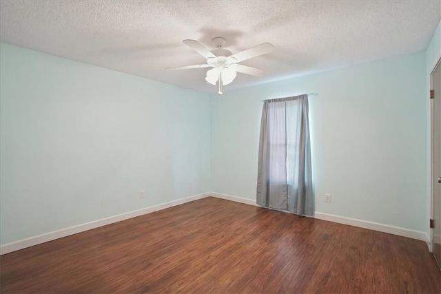 6826 Sahara Dr, Corpus Christi, TX 78412