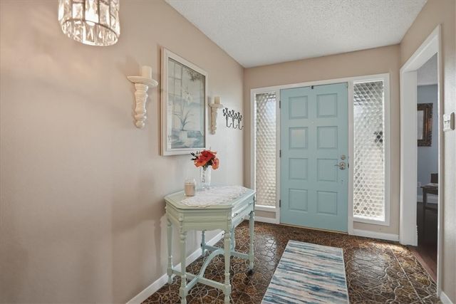 6826 Sahara Dr, Corpus Christi, TX 78412
