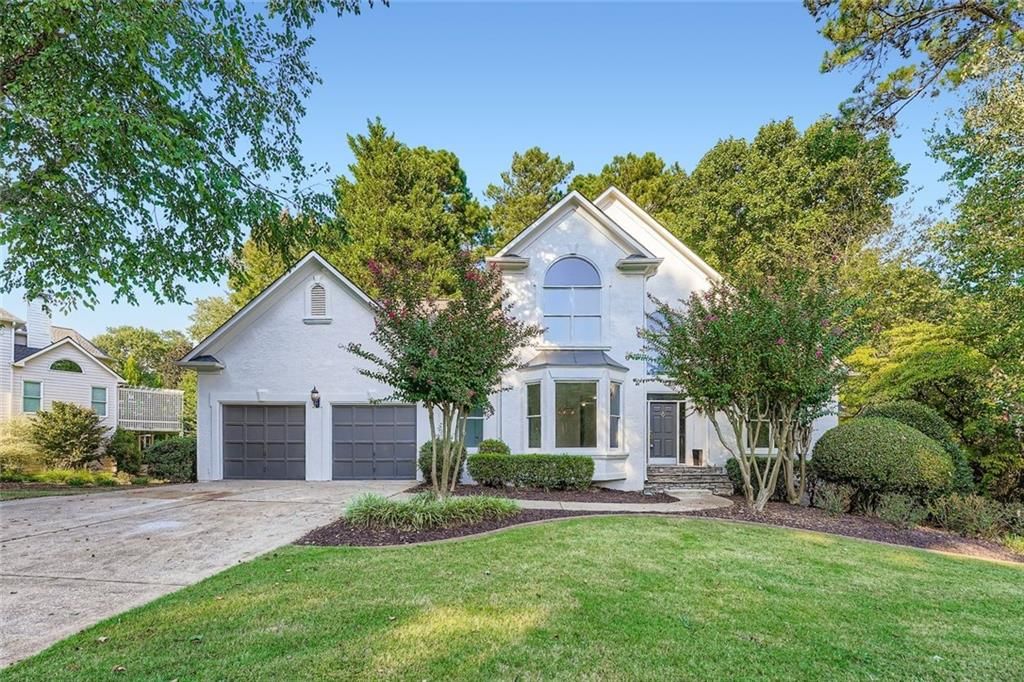 2040 Towne Lake W Hills, Woodstock, GA 30189