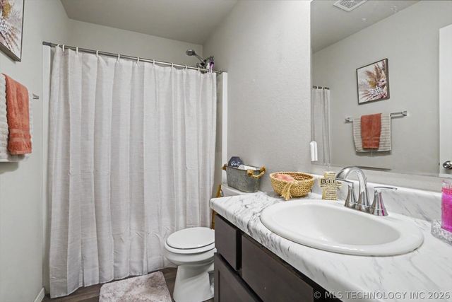 1100 W Missouri Avenue, Claremore, OK 74019