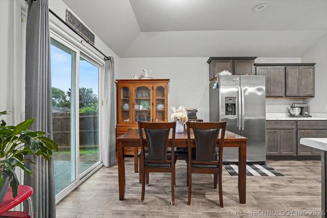 1100 W Missouri Avenue, Claremore, OK 74019