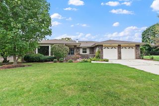 104 Millis Lane, Schaumburg, IL 60193
