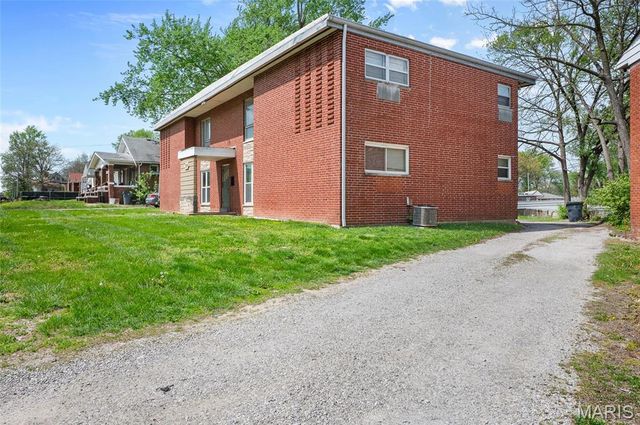 219 N 48th Street, Belleville, IL 62226