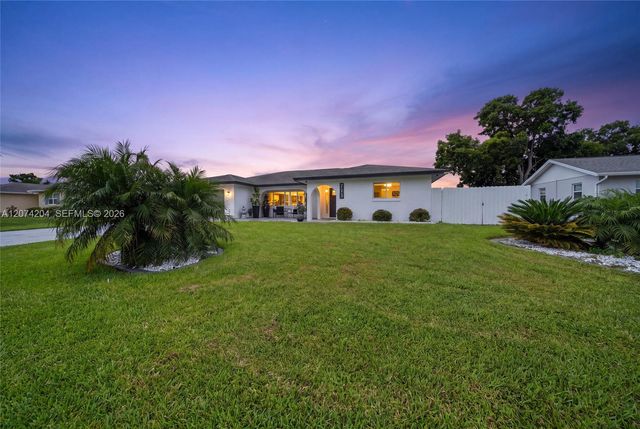 713 Se, Cape Coral, FL 33904