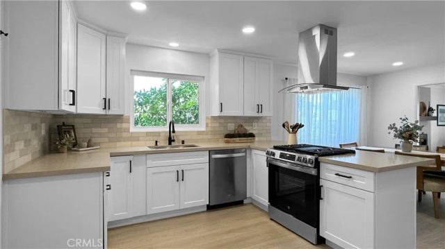 969 Adelante, Los Angeles, CA 90042