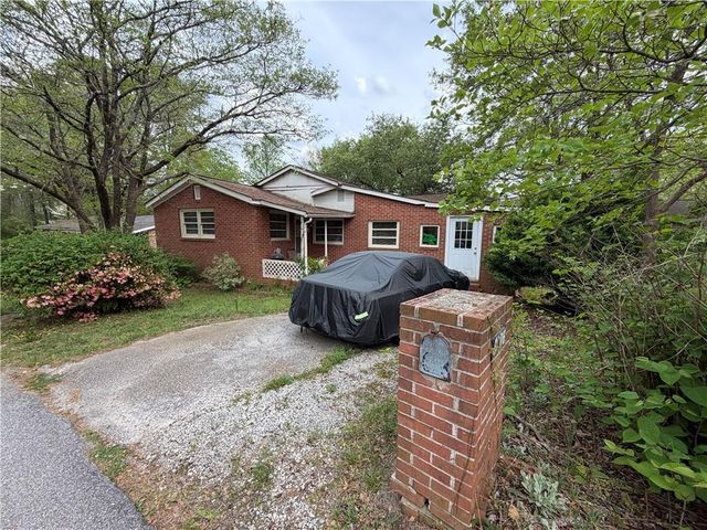 7076 Hammond Way, Lithonia, GA 30058