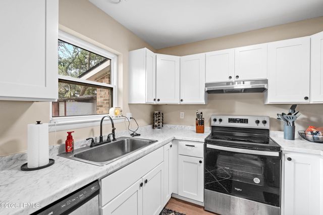 5618 Frederick Drive, Beaufort, SC 29906