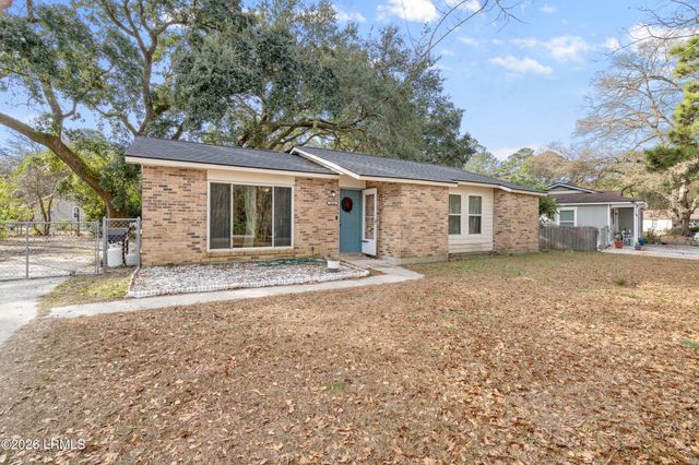 5618 Frederick Drive, Beaufort, SC 29906