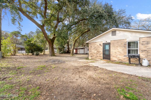 5618 Frederick Drive, Beaufort, SC 29906