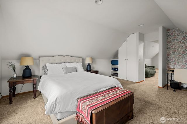 1767 SW Waterside Court, Oak Harbor, WA 98277