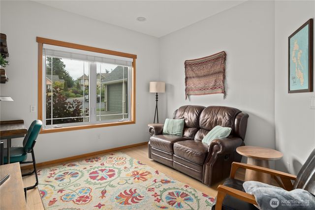 1767 SW Waterside Court, Oak Harbor, WA 98277