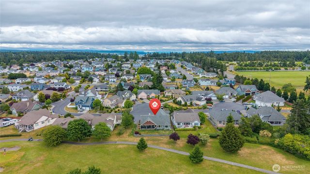 1767 SW Waterside Court, Oak Harbor, WA 98277