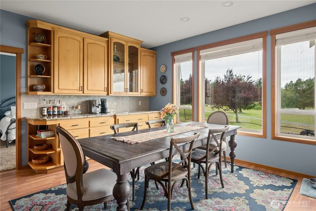 1767 SW Waterside Court, Oak Harbor, WA 98277