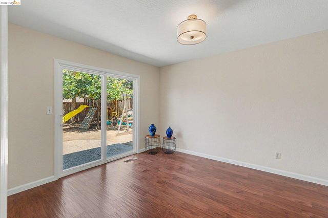 332 Chardonnay Cir, Clayton, CA 94517