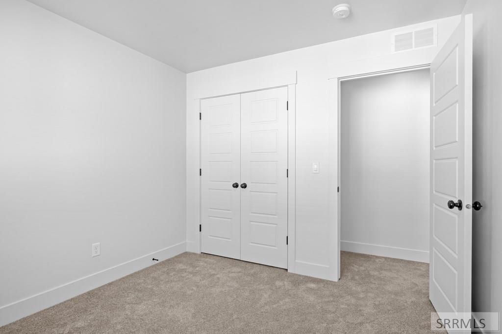 Image 15 of property listing at 294 W 4th S, Sugar City, ID 83448