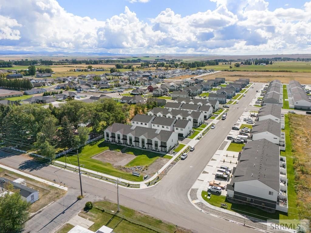 Image 18 of property listing at 294 W 4th S, Sugar City, ID 83448