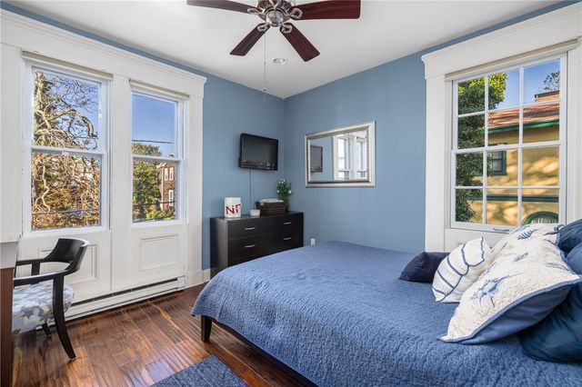 75 Pelham Street C, Newport, RI 02840