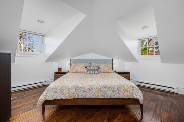 75 Pelham Street C, Newport, RI 02840