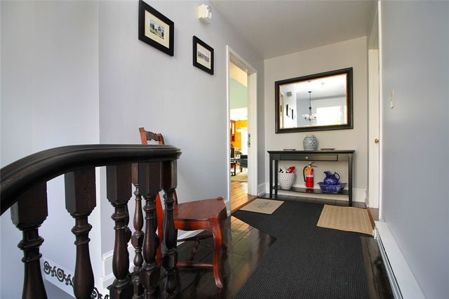 75 Pelham Street C, Newport, RI 02840