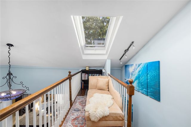 75 Pelham Street C, Newport, RI 02840