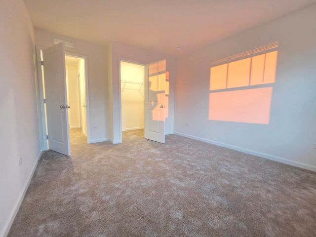 2318 Horseshoe Circle 08802, Naperville, IL 60564