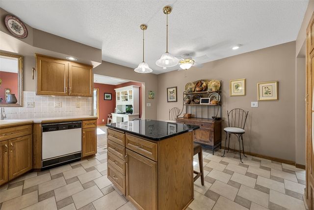 5810 Sanden Road NE, Cedar Rapids, IA 52411
