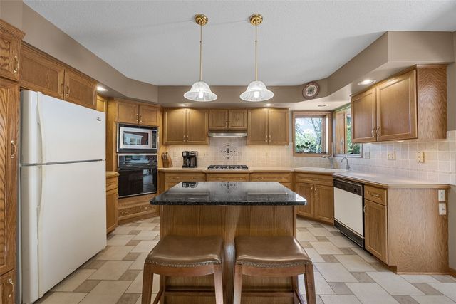 5810 Sanden Road NE, Cedar Rapids, IA 52411