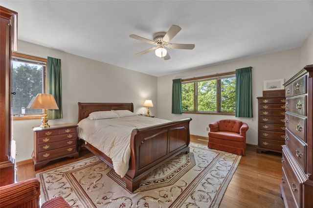 5810 Sanden Road NE, Cedar Rapids, IA 52411