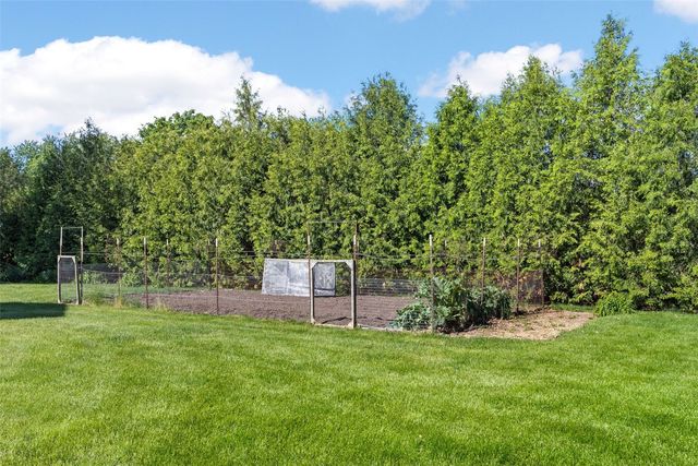 5810 Sanden Road NE, Cedar Rapids, IA 52411
