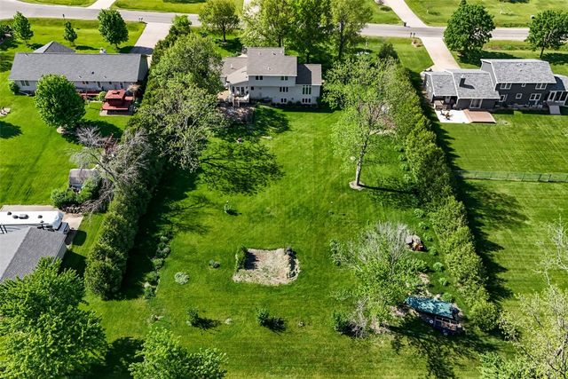 5810 Sanden Road NE, Cedar Rapids, IA 52411