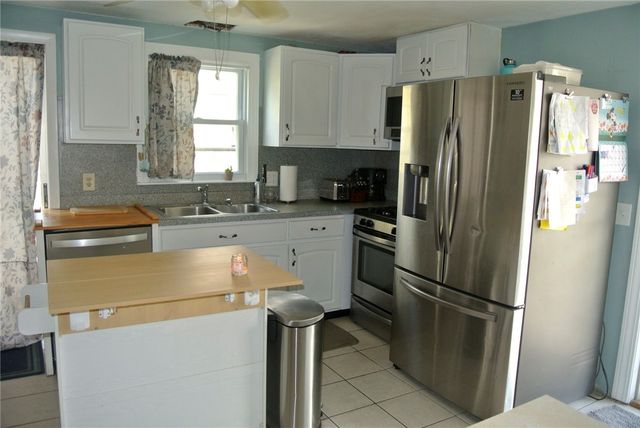 4 Eden Park Drive, Cranston, RI 02910