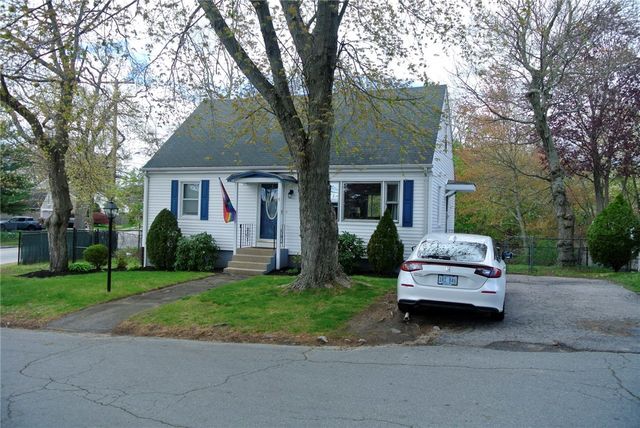 4 Eden Park Drive, Cranston, RI 02910