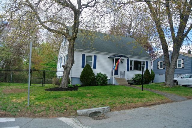 4 Eden Park Drive, Cranston, RI 02910