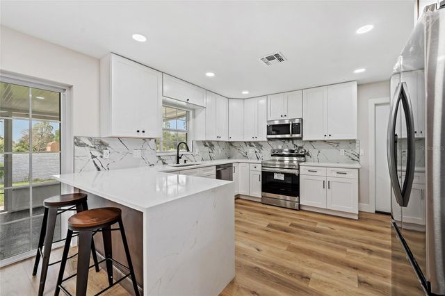2960 WHITE MAGNOLIA LOOP, Clermont, FL 34711