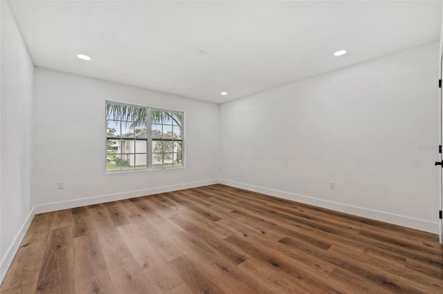 2960 WHITE MAGNOLIA LOOP, Clermont, FL 34711