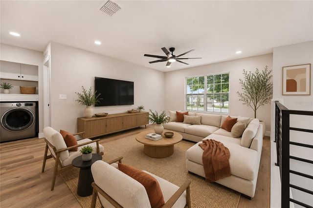 2960 WHITE MAGNOLIA LOOP, Clermont, FL 34711