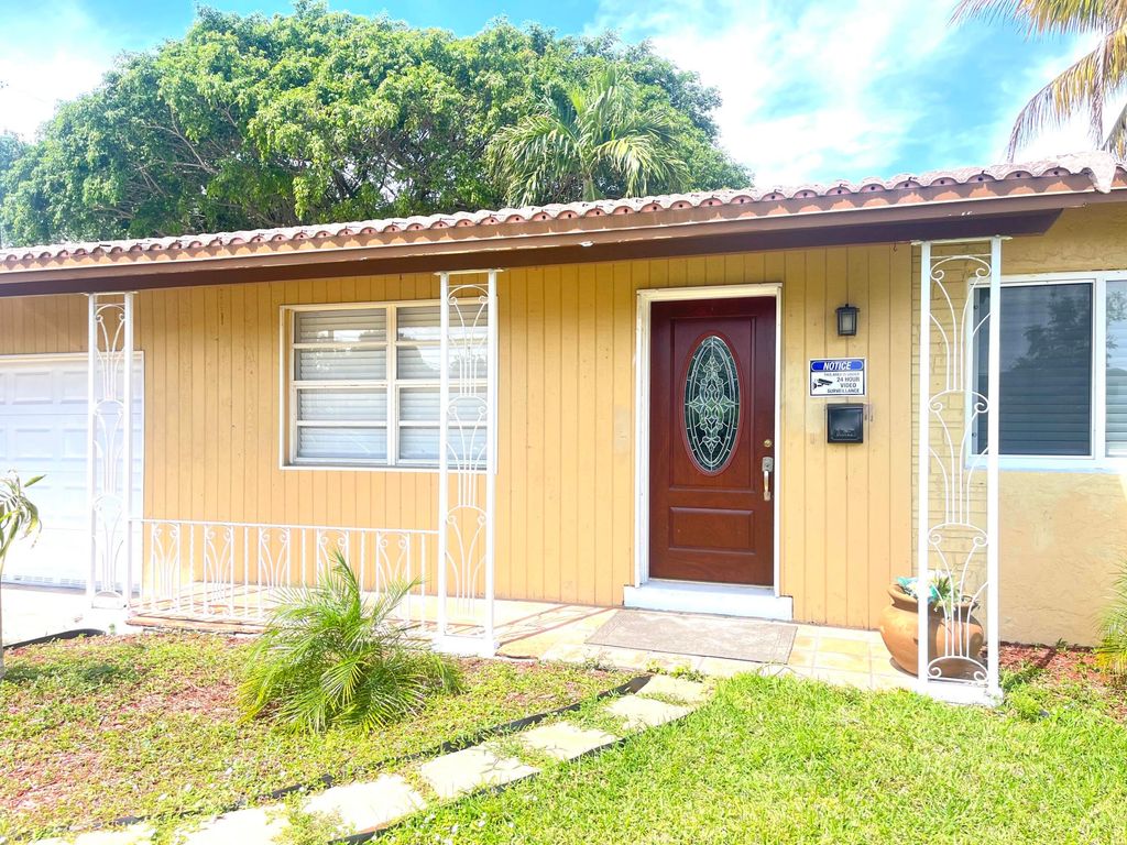 1520 N 25th Avenue 1, Hollywood, FL 33020