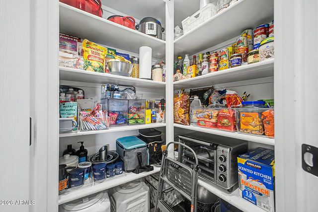 17701 W STRAIGHT ARROW Lane, Surprise, AZ 85387